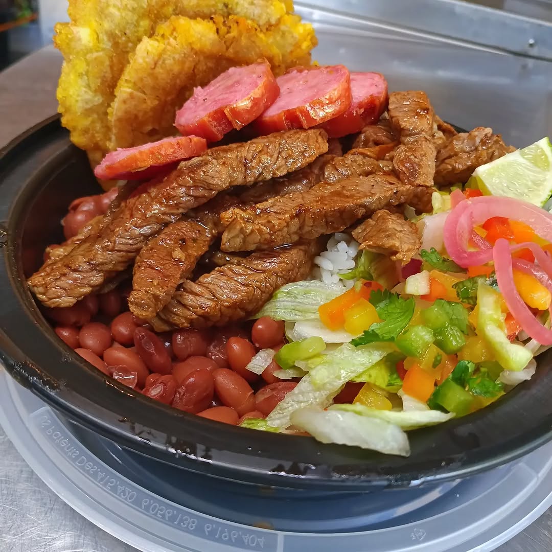 Carioca Bowl Churrasco with sirloin steak tips and sausage