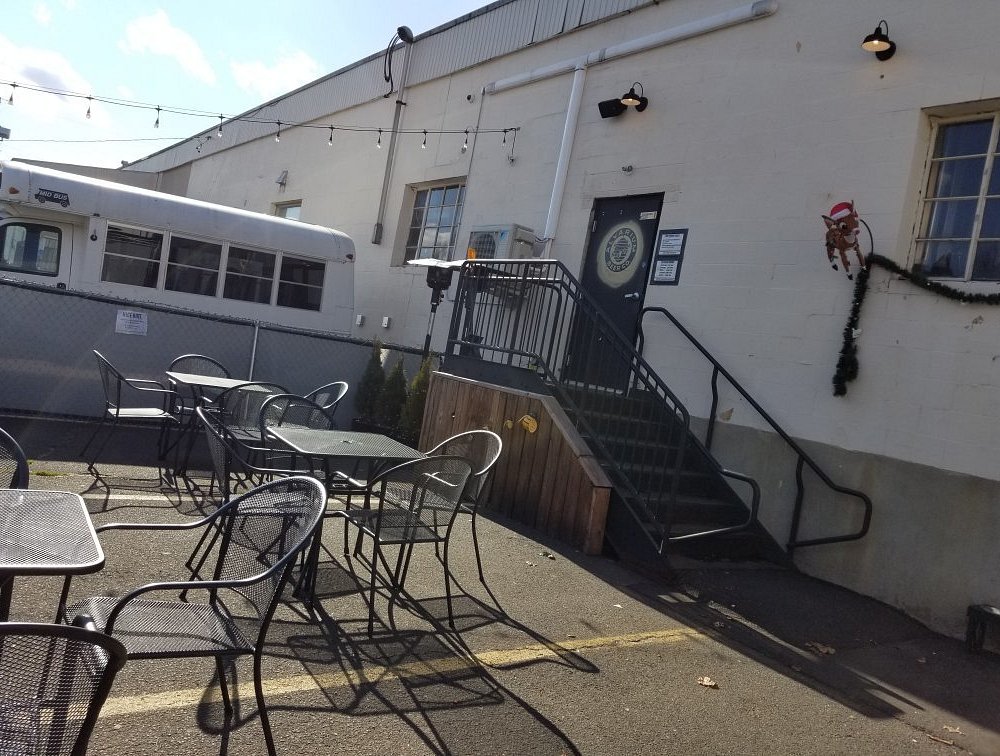 Alvarium Beer Co. patio